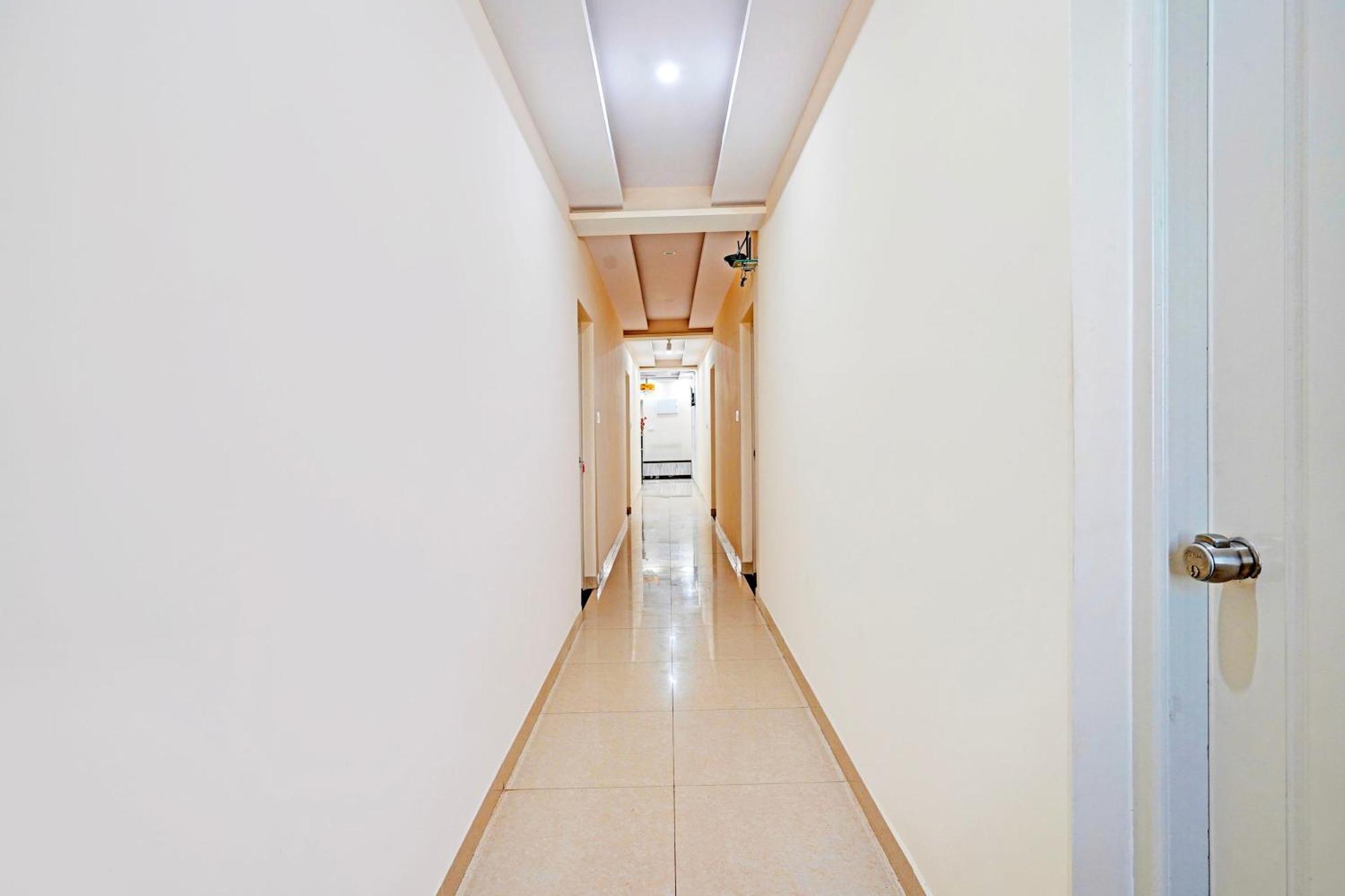 فندق Super Collection O Niladri Road Kammasandra المظهر الخارجي الصورة